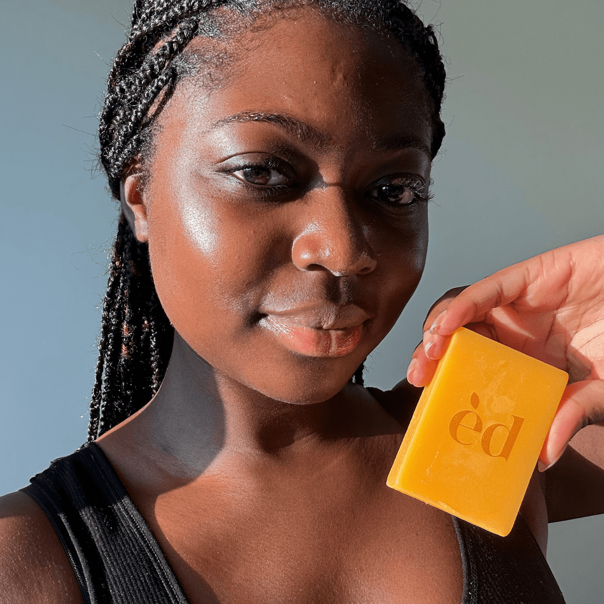 Turmeric Fade & Glow Bar.